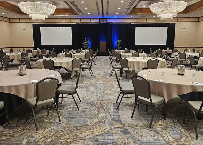 Crowne Plaza Phoenix - Golf By Ihg