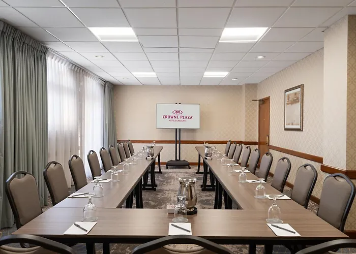 Crowne Plaza Phoenix - Golf By Ihg