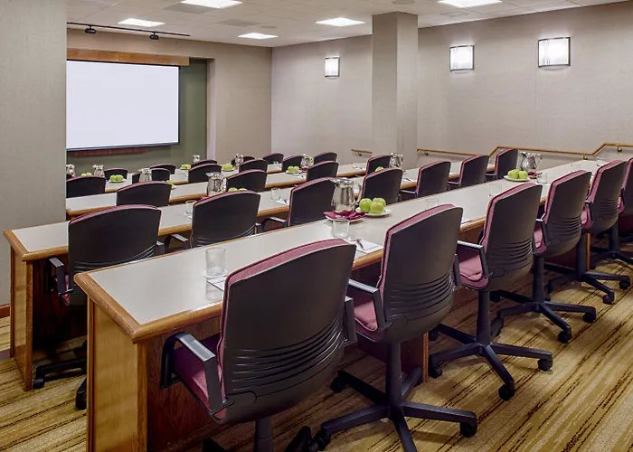 Crowne Plaza Phoenix - Golf By Ihg 4*
