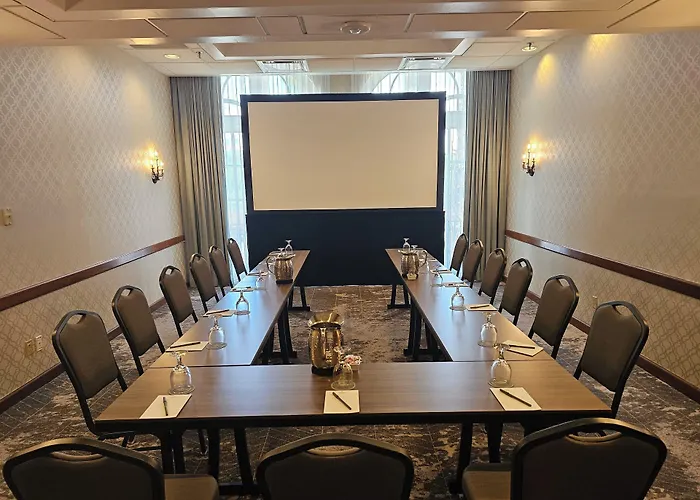 Crowne Plaza Phoenix - Golf By Ihg