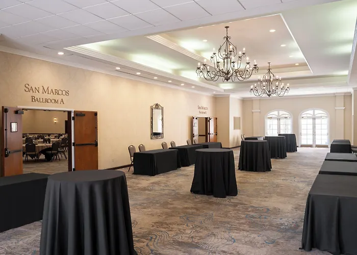 Resort Crowne Plaza Phoenix - Golf By Ihg 4*